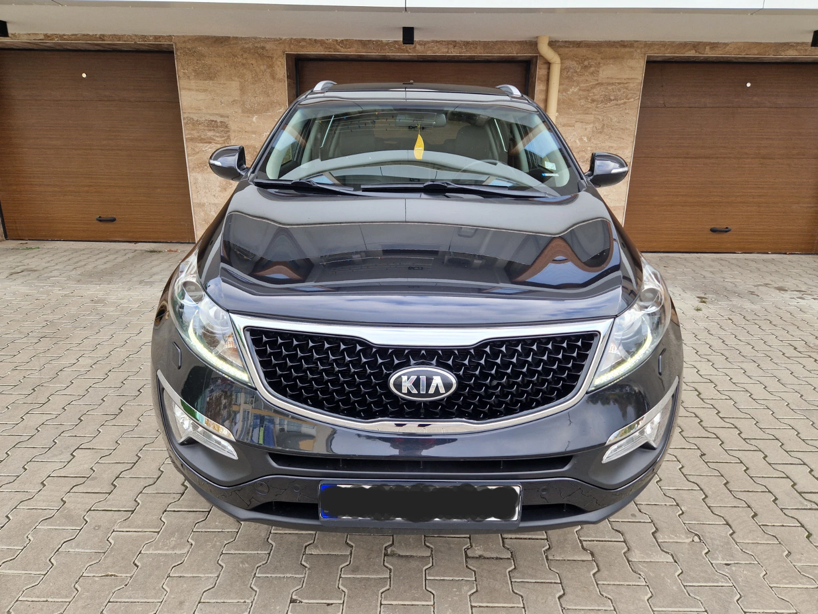 Kia Sportage ЧИСТО НОВА*109000-КМ*ВСИЧКИ-ВЪЗМОЖНИ-ЕКСТРИ  - изображение 2