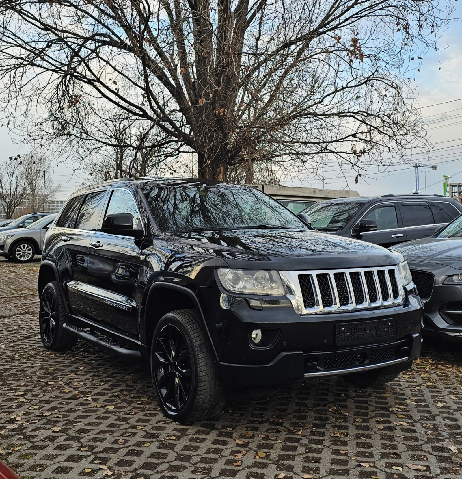 Jeep Grand cherokee 3.0 CRDI 241к.с. Overland 4x4 Панорама KeylessGo - изображение 3