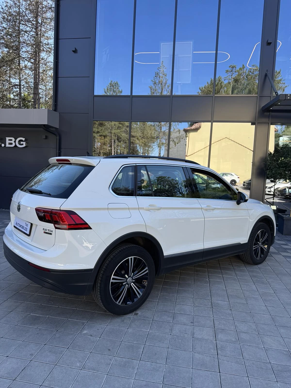 VW Tiguan  - изображение 7
