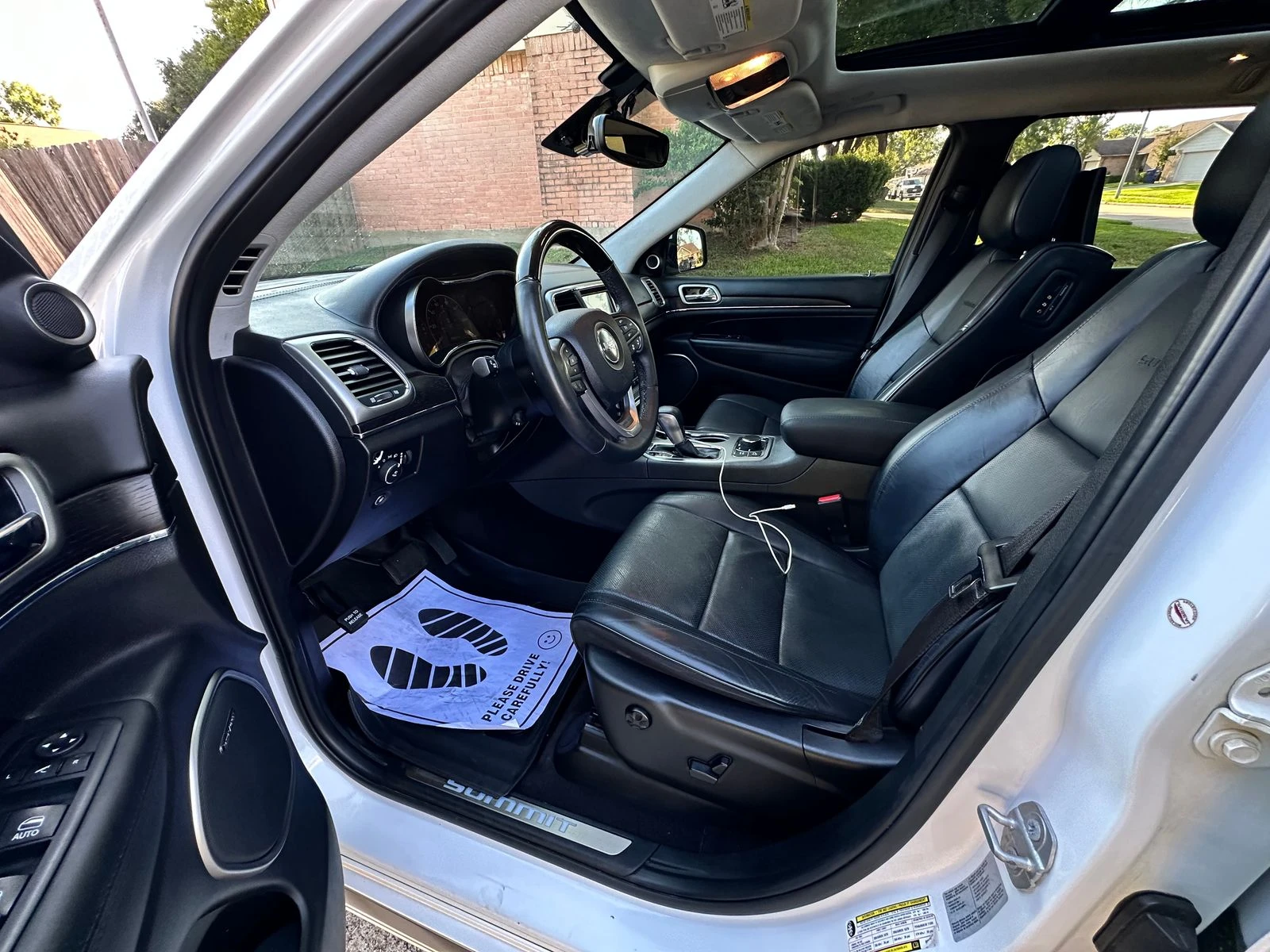 Jeep Grand cherokee SUMMIT* 5.7 HEMI* DISTRONIC* ОБДУХВАНЕ* ПОДГРЕВИ - изображение 10