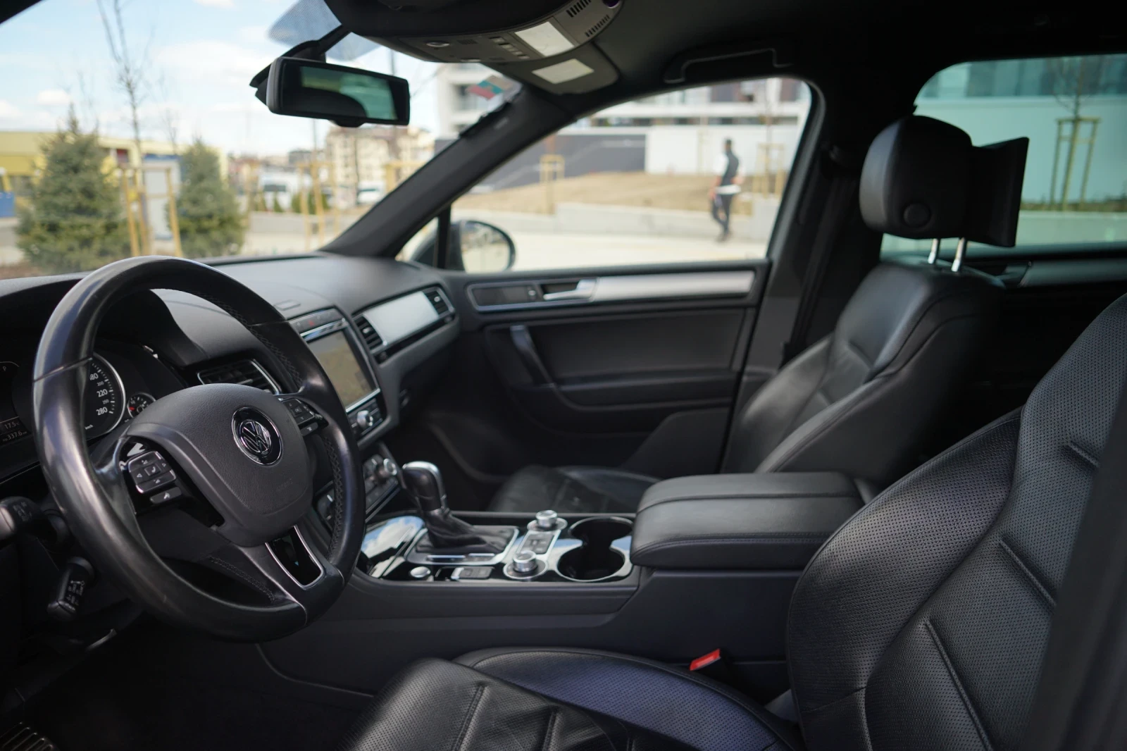 VW Touareg 3.0 TDI - изображение 8