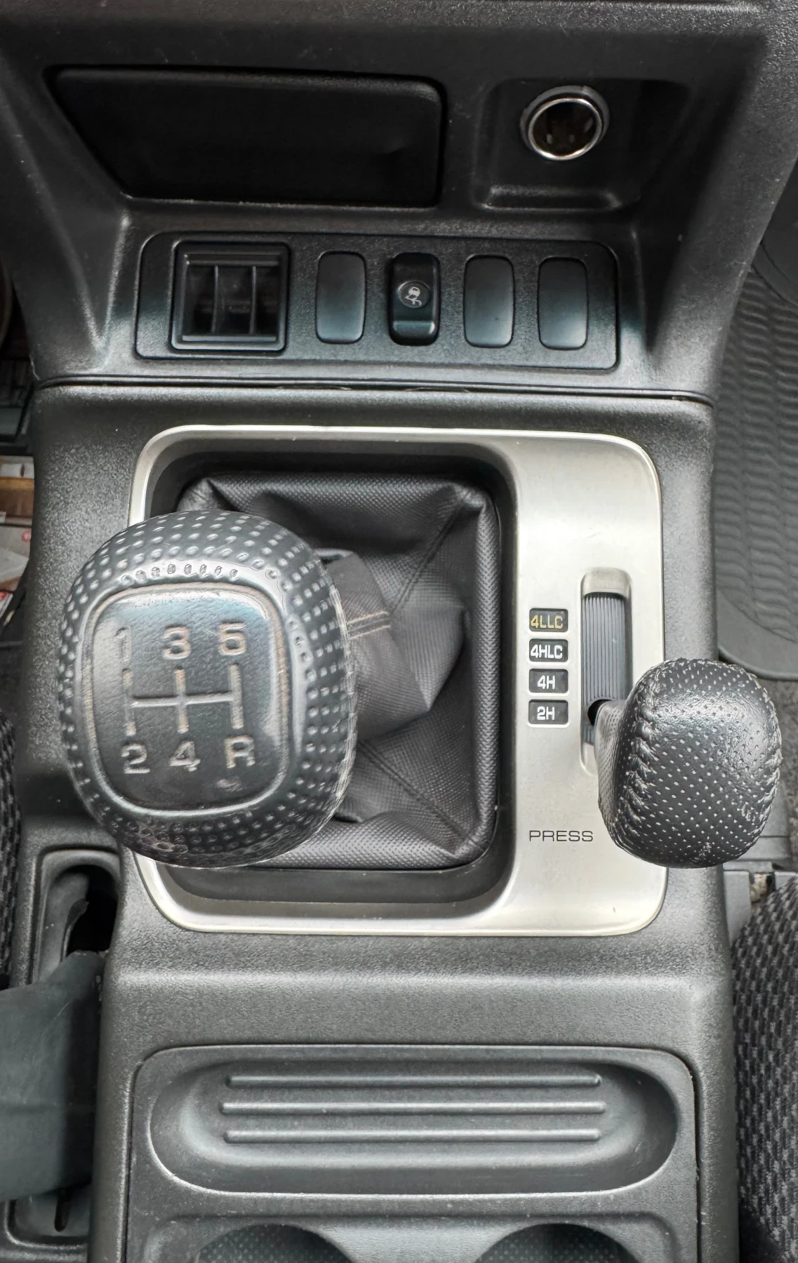 Mitsubishi Pajero Без ръжда - изображение 10