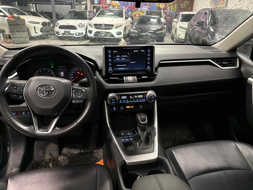 Toyota Rav4 2020 XLE * CARFAX * БЕЗ ПЪРВОНАЧАЛНА ВНОСКА - изображение 9