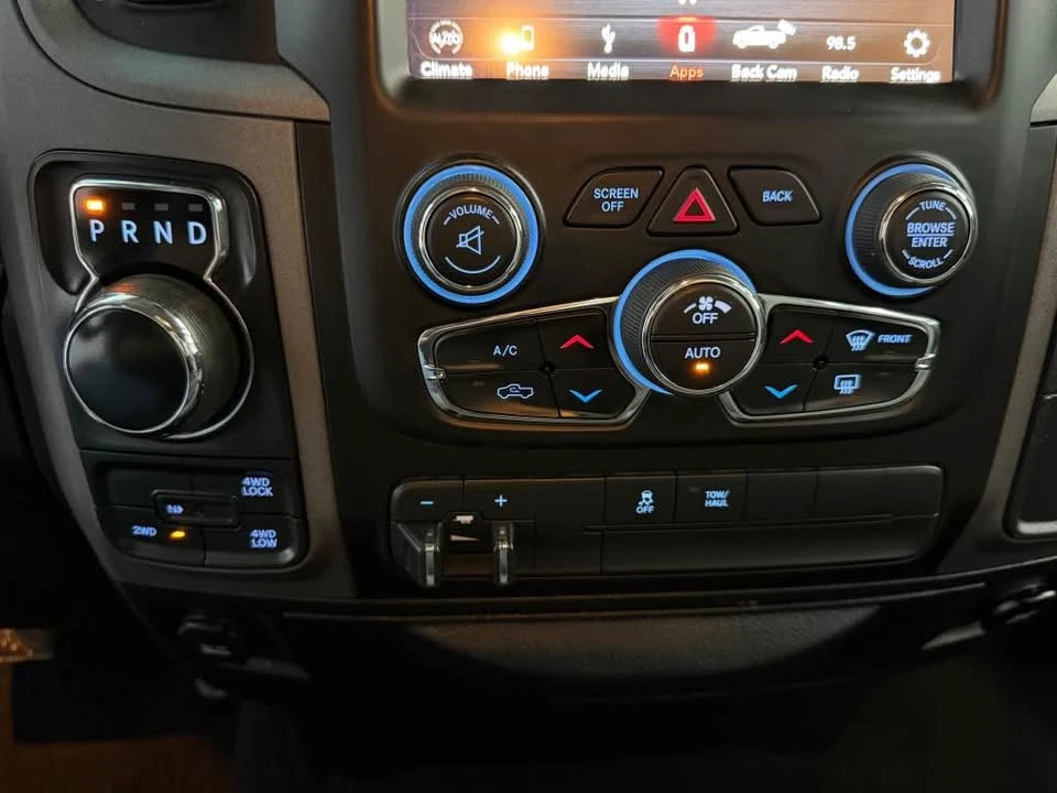 Dodge RAM 1500 * Classic Express 4x4* V8 HEMI* Crew Cab 5'7&# - изображение 10