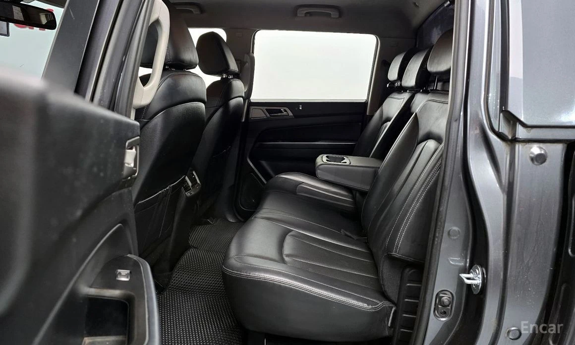 SsangYong Rexton, снимка 12 - Автомобили и джипове - 53771829