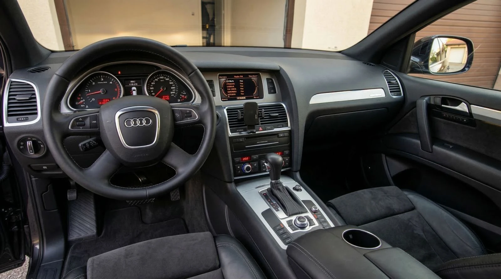 Audi Q7 3.00TDI FACELIFT СМЕНЕНИ ВЕРИГИ И ДЮЗИ, НА ПРУЖИНИ, снимка 15 - Автомобили и джипове - 53867180