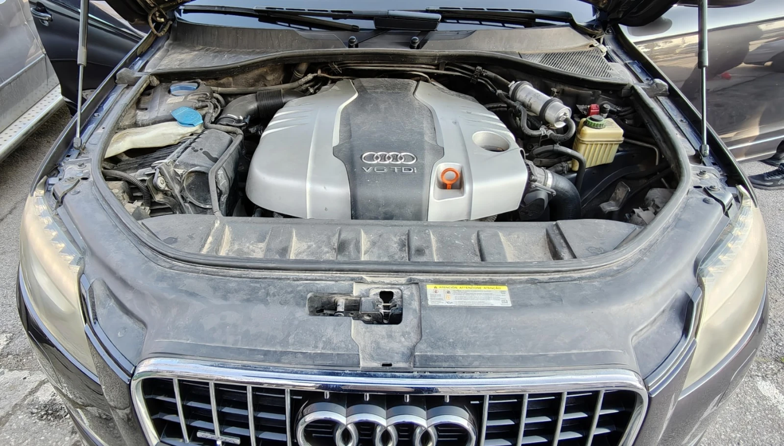 Audi Q7 3.00TDI FACELIFT СМЕНЕНИ ВЕРИГИ И ДЮЗИ, НА ПРУЖИНИ, снимка 4 - Автомобили и джипове - 53867180