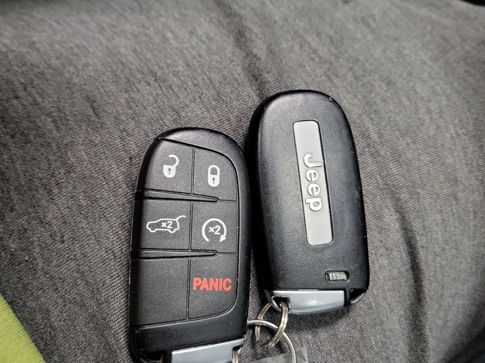 Jeep Grand cherokee TRAILHAWK* KEYLESS* PANO* ПОДГРЕВ* КАМЕРА, снимка 8 - Автомобили и джипове - 54459975