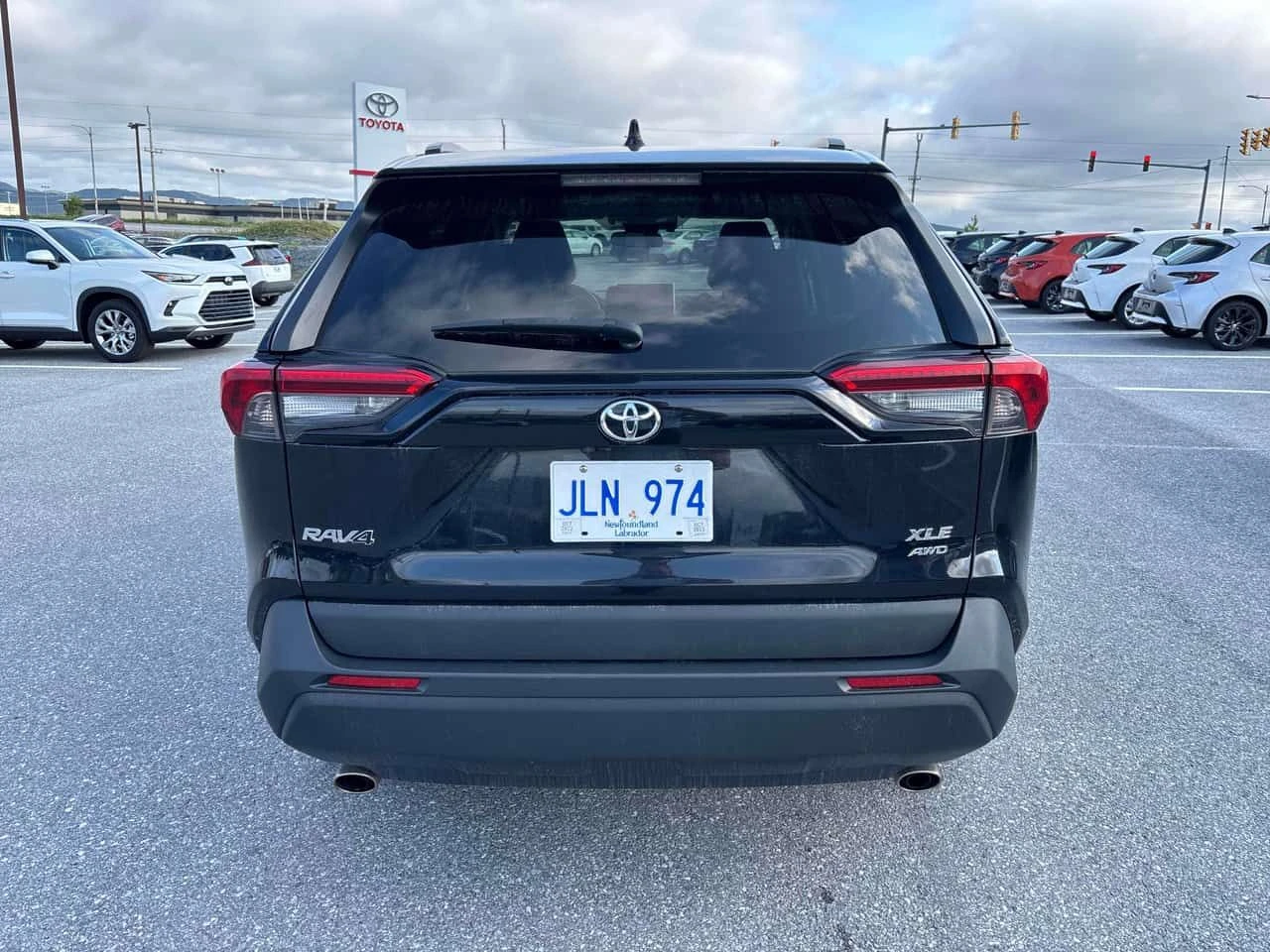Toyota Rav4 XLE | CARFAX | АВТОКРЕДИТ БЕЗ ПЪРВОНАЧАЛНА ВНОСКА, снимка 5 - Автомобили и джипове - 55630940