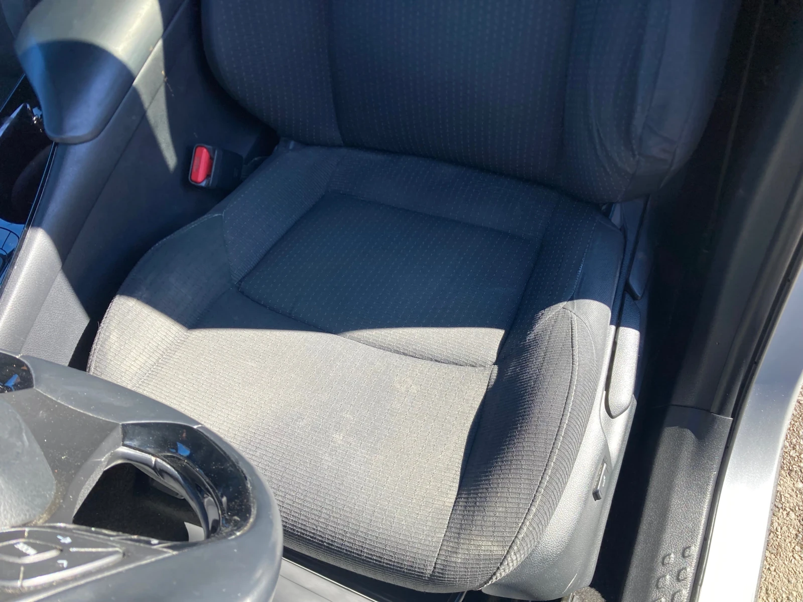 Toyota C-HR 1.8 Hibrid Evro-6 Avtomatik 137800km Original | Mobile.bg � ����������� 9