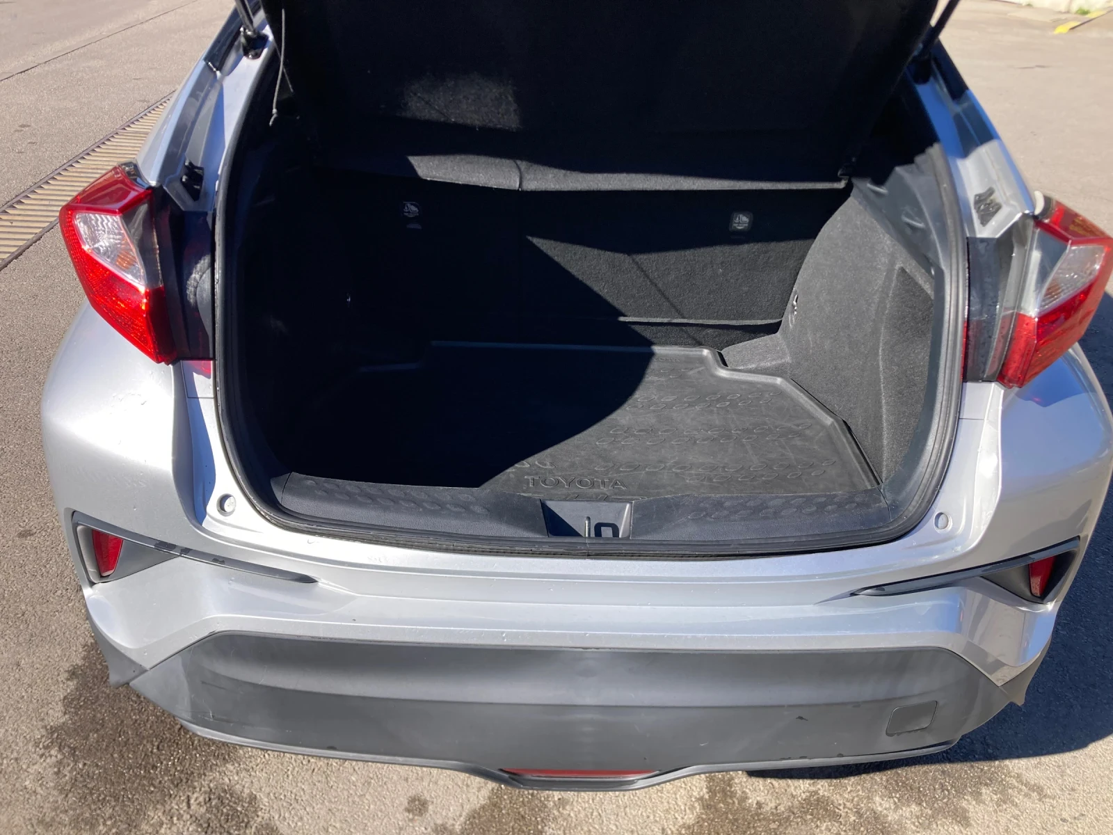 Toyota C-HR 1.8 Hibrid Evro-6 Avtomatik 137800km Original | Mobile.bg � ����������� 6