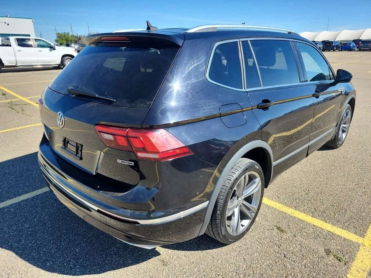 VW Tiguan, снимка 2 - Автомобили и джипове - 56686091