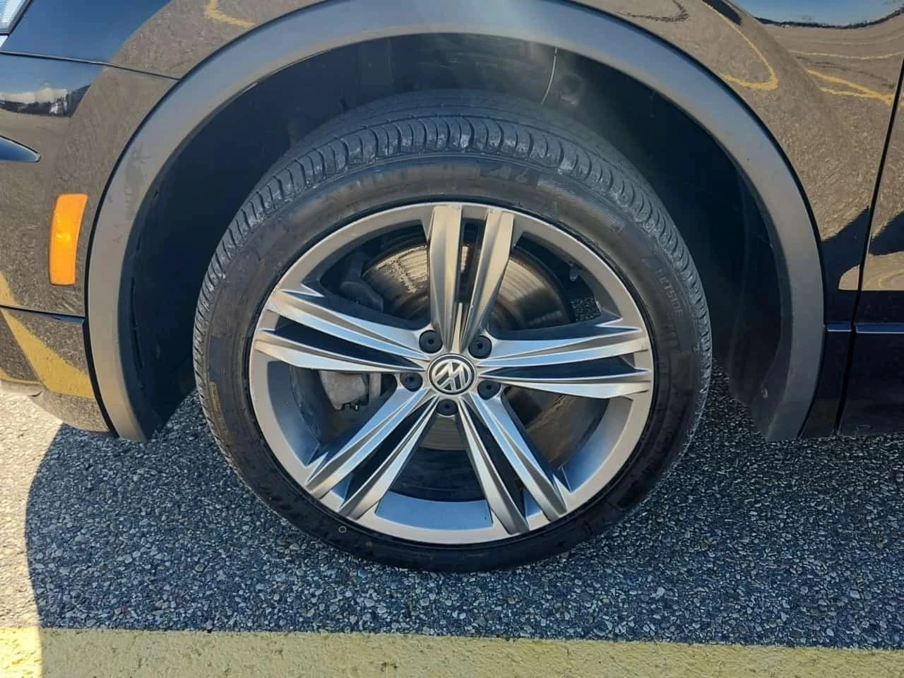 VW Tiguan, снимка 7 - Автомобили и джипове - 56686091
