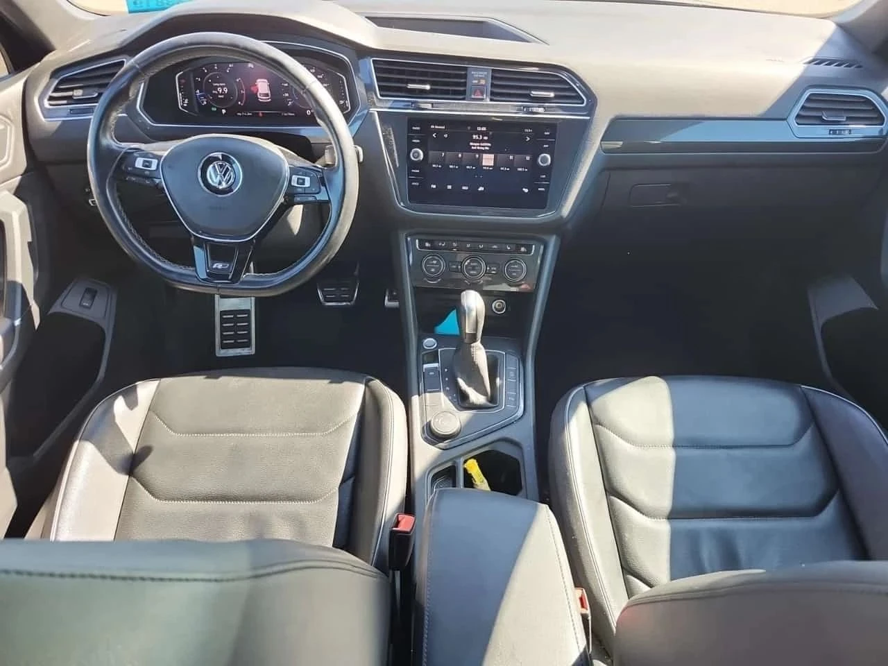 VW Tiguan, снимка 10 - Автомобили и джипове - 56686091