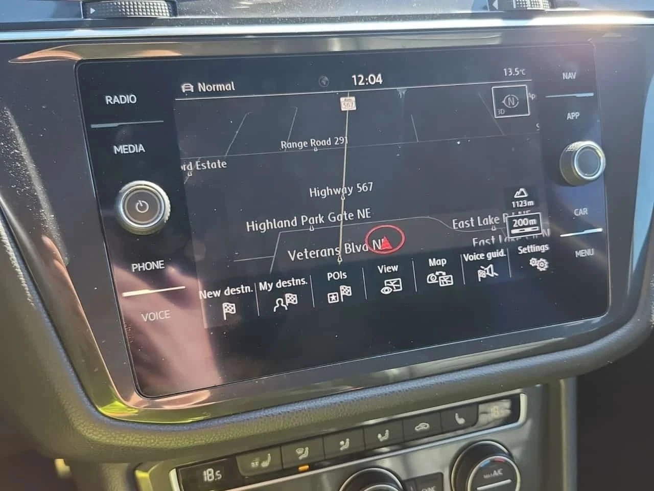 VW Tiguan, снимка 11 - Автомобили и джипове - 56686091