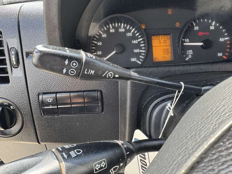 Mercedes-Benz Sprinter 220000KM!!!KLIMA, снимка 7 - Бусове и автобуси - 50064033