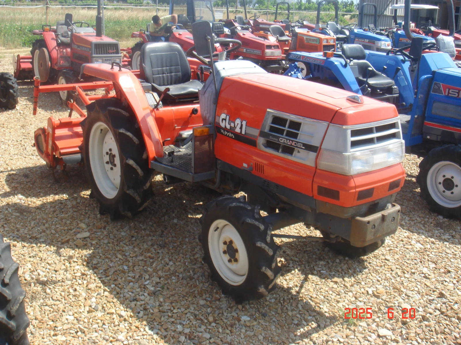 Трактор Kubota СКАЙТРАК - изображение 2