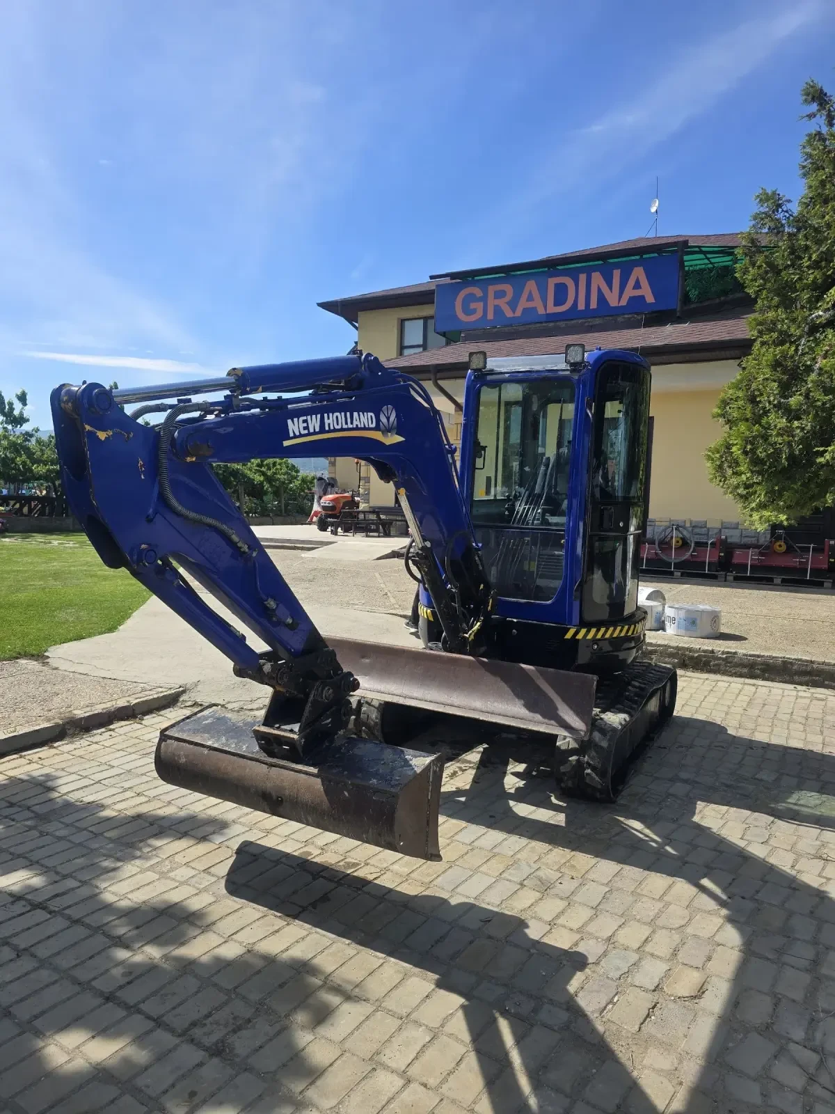 Багер New Holland Е 35 - изображение 2