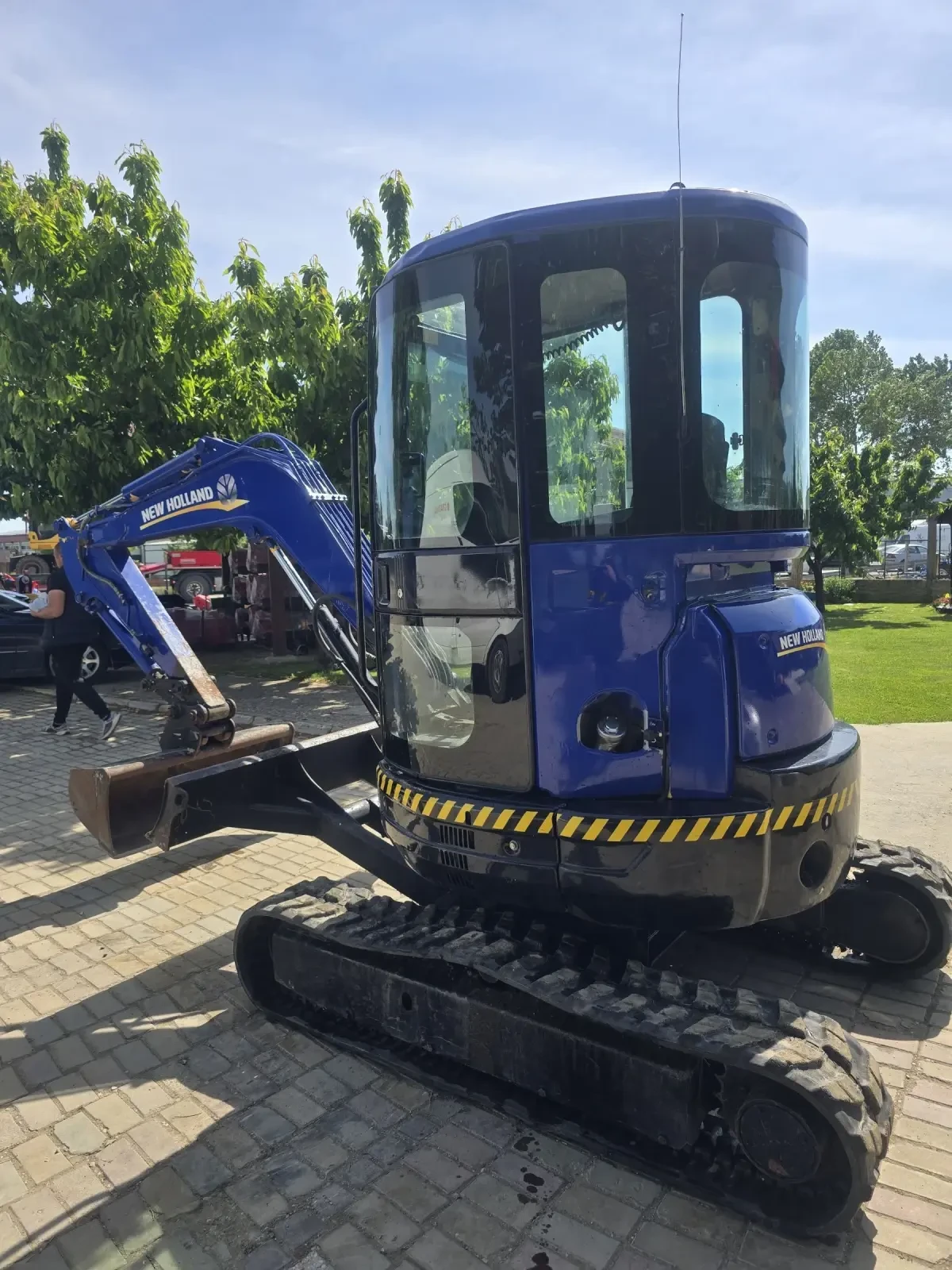 Багер New Holland Е 35 - изображение 5