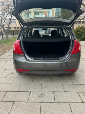 Kia Ceed 1.6 CRDI-90k.s, снимка 11