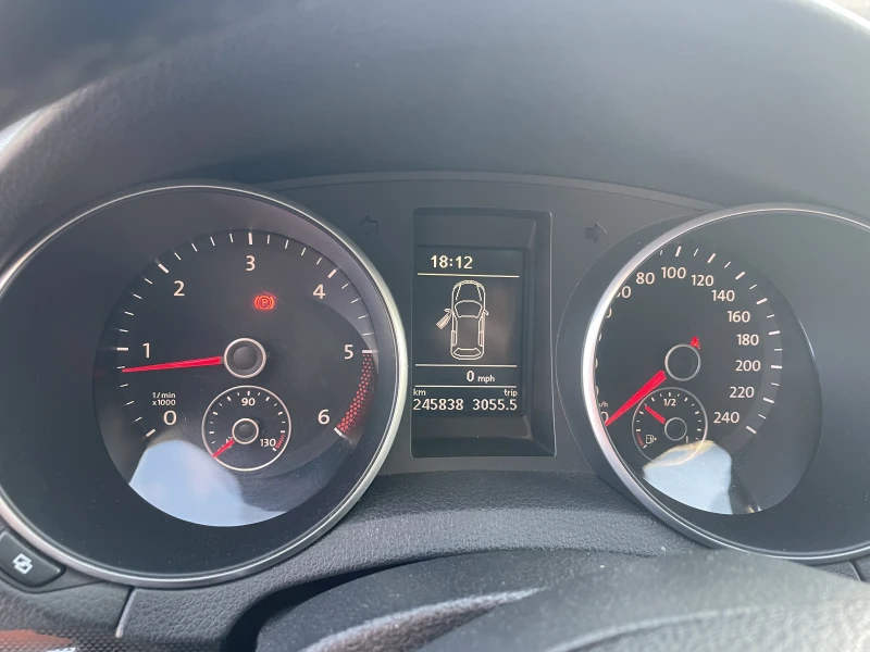 VW Golf 4x4 , снимка 8 - Автомобили и джипове - 52787316