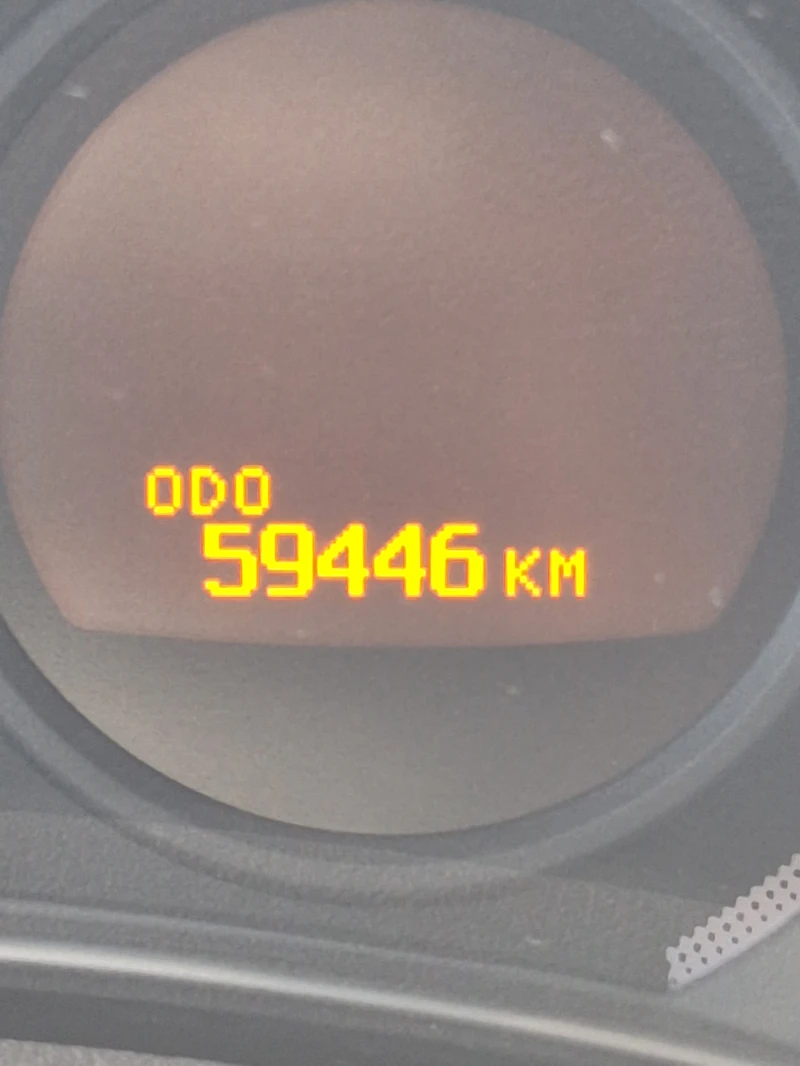 Toyota Auris, снимка 5 - Автомобили и джипове - 50910470