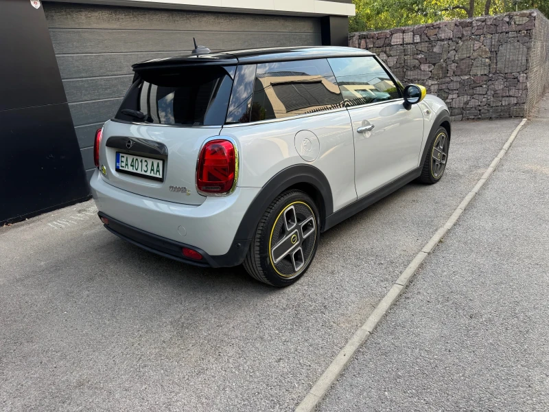 Mini Cooper s LED* КАМЕРА* КОЖА* NAVI* ПОДГРЕВ* НЕАD UP, снимка 11 - Автомобили и джипове - 51596661