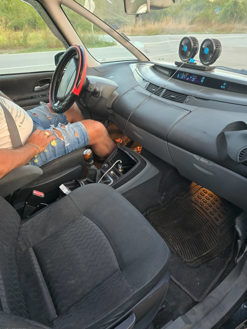 Renault Espace, снимка 11 - Автомобили и джипове - 52836811