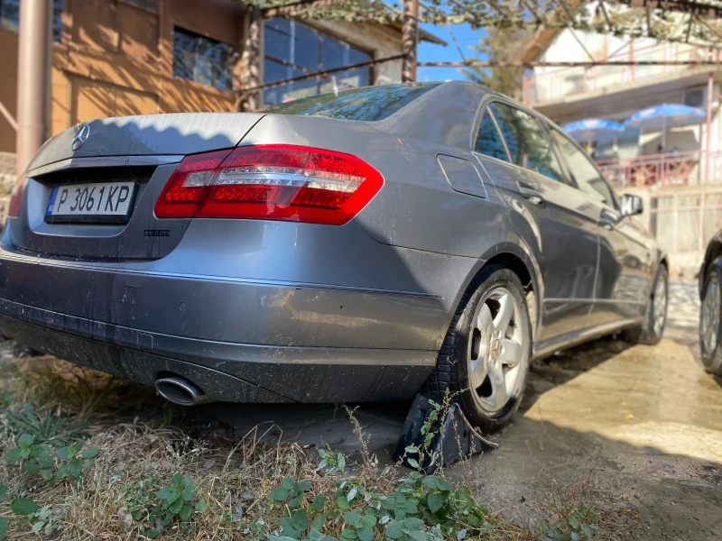 Mercedes-Benz E 350, снимка 3 - Автомобили и джипове - 52513338