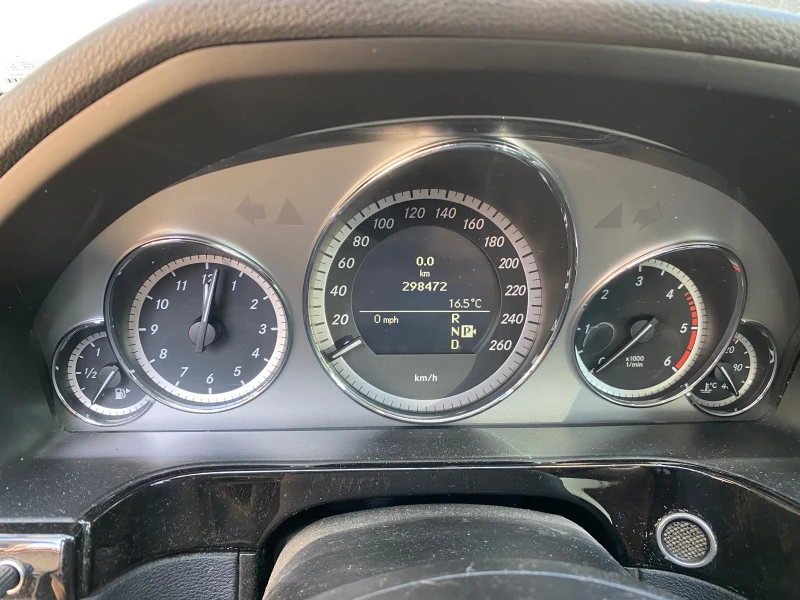 Mercedes-Benz E 350, снимка 17 - Автомобили и джипове - 52513338