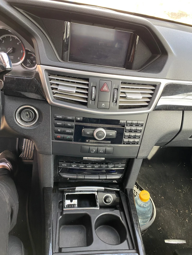 Mercedes-Benz E 350, снимка 9 - Автомобили и джипове - 52513338