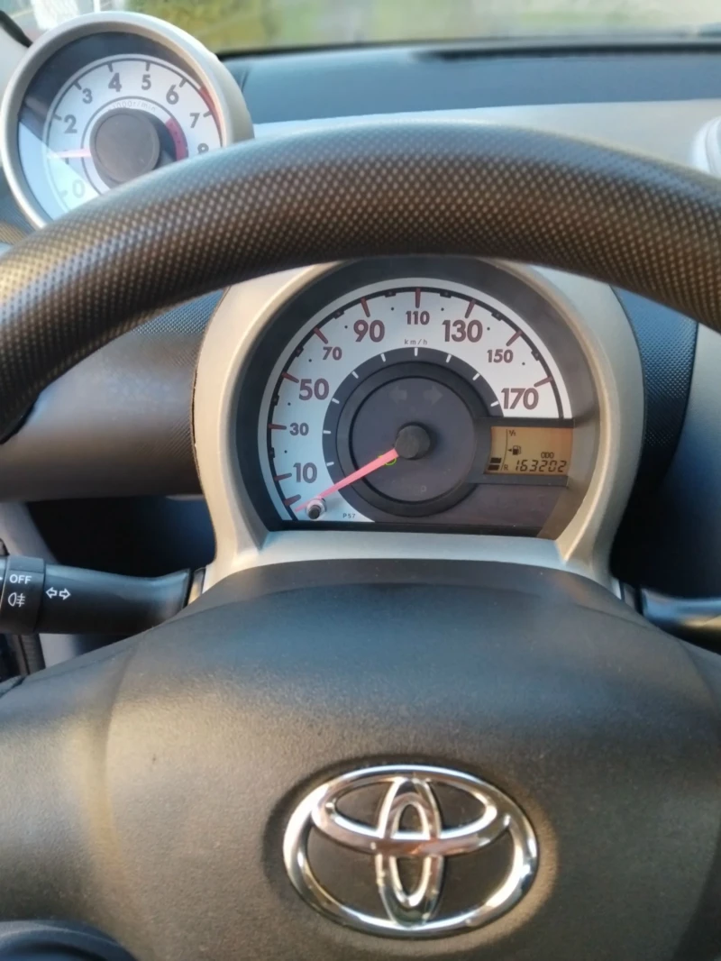 Toyota Aygo КЛИМА* БЕНЗИН, снимка 14 - Автомобили и джипове - 52849598
