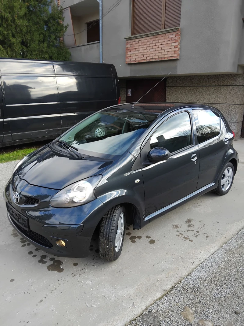 Toyota Aygo КЛИМА* БЕНЗИН, снимка 2 - Автомобили и джипове - 52849598