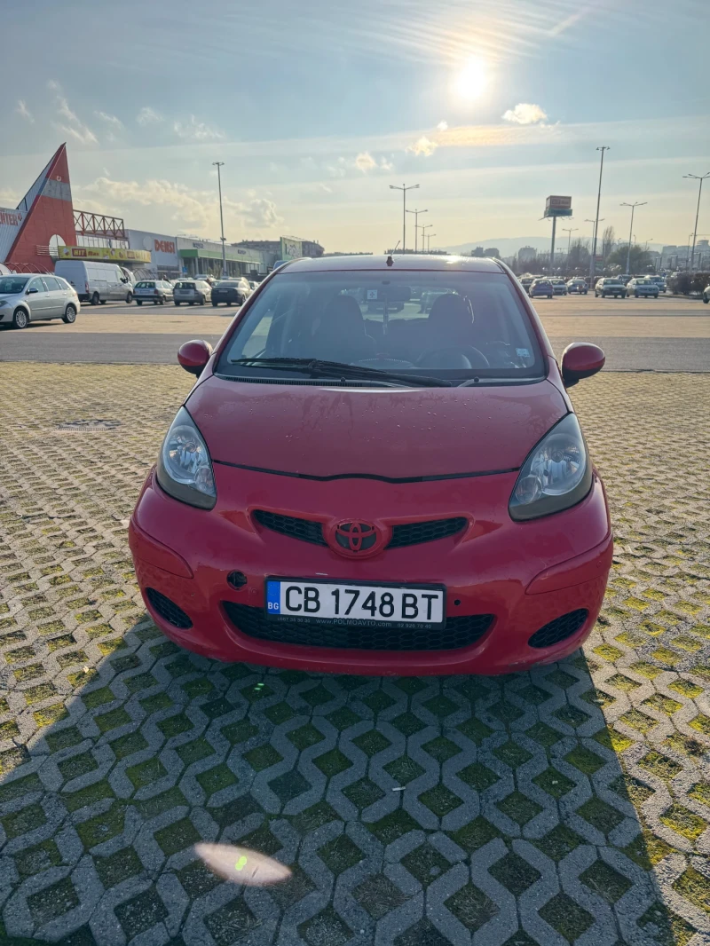 Toyota Aygo 1.0 бензин/газ, снимка 2 - Автомобили и джипове - 52885954