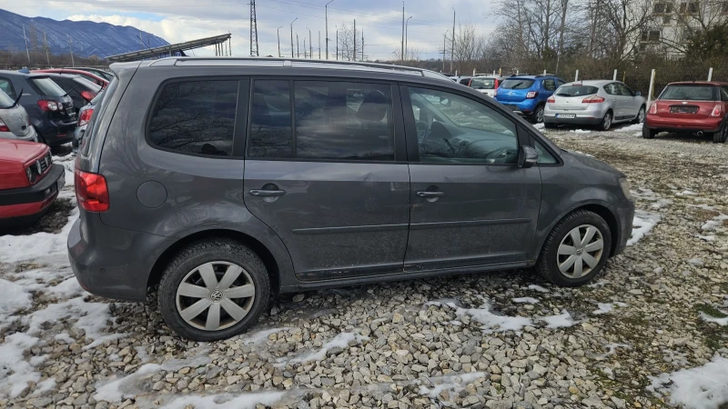 VW Touran 1.6tdi.105ks.6skorosti, снимка 3 - Автомобили и джипове - 52954422