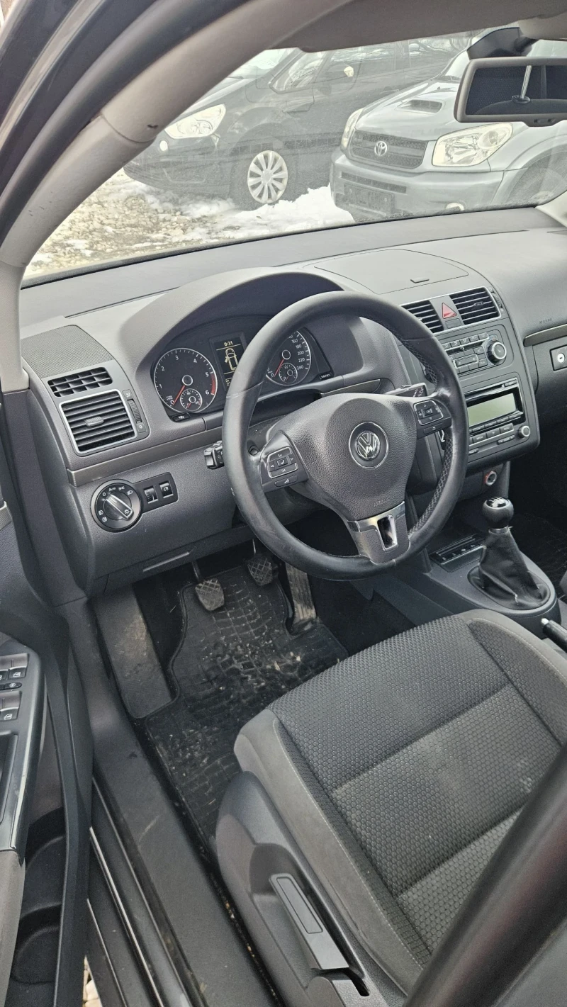 VW Touran 1.6tdi.105ks.6skorosti, снимка 10 - Автомобили и джипове - 52954422