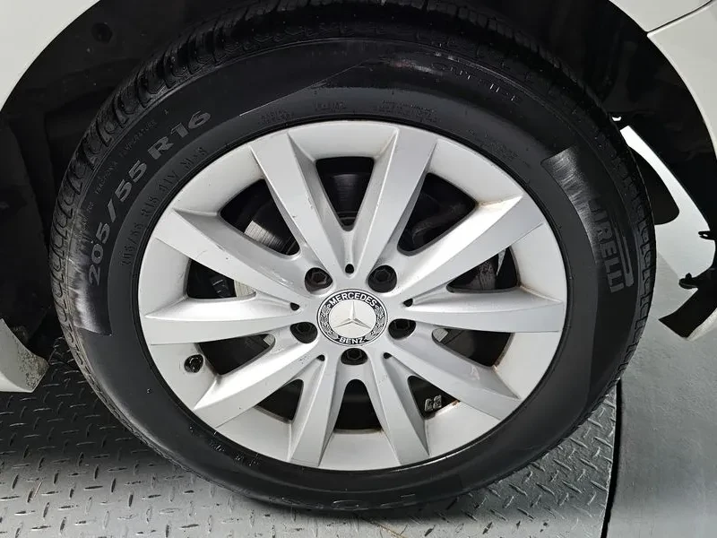 Mercedes-Benz A 200 2.0, снимка 5 - Автомобили и джипове - 54279038