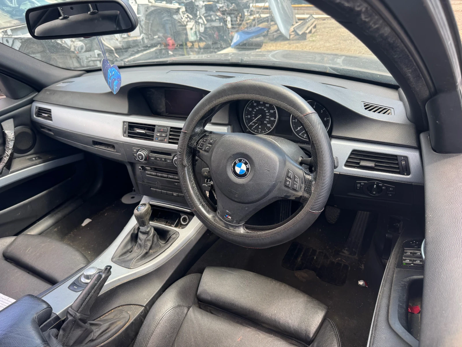 BMW 320 И 170кс, снимка 5 - Автомобили и джипове - 55245157
