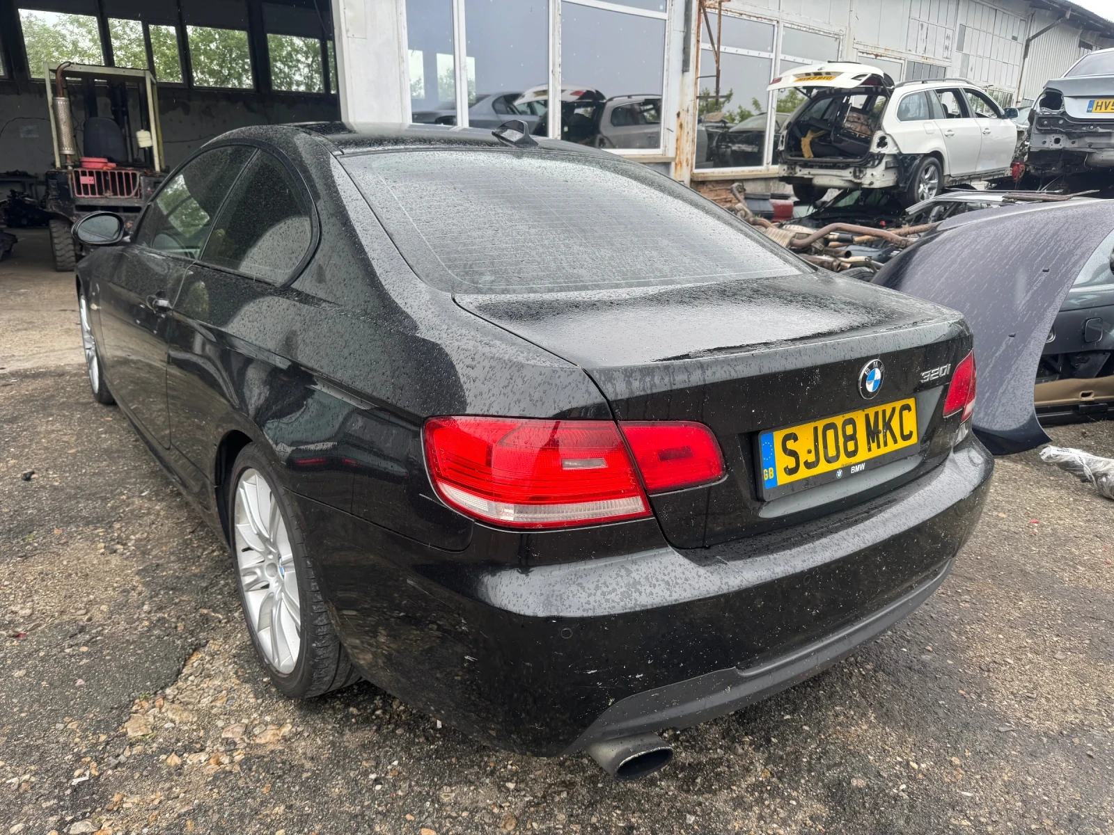 BMW 320 И 170кс - изображение 3