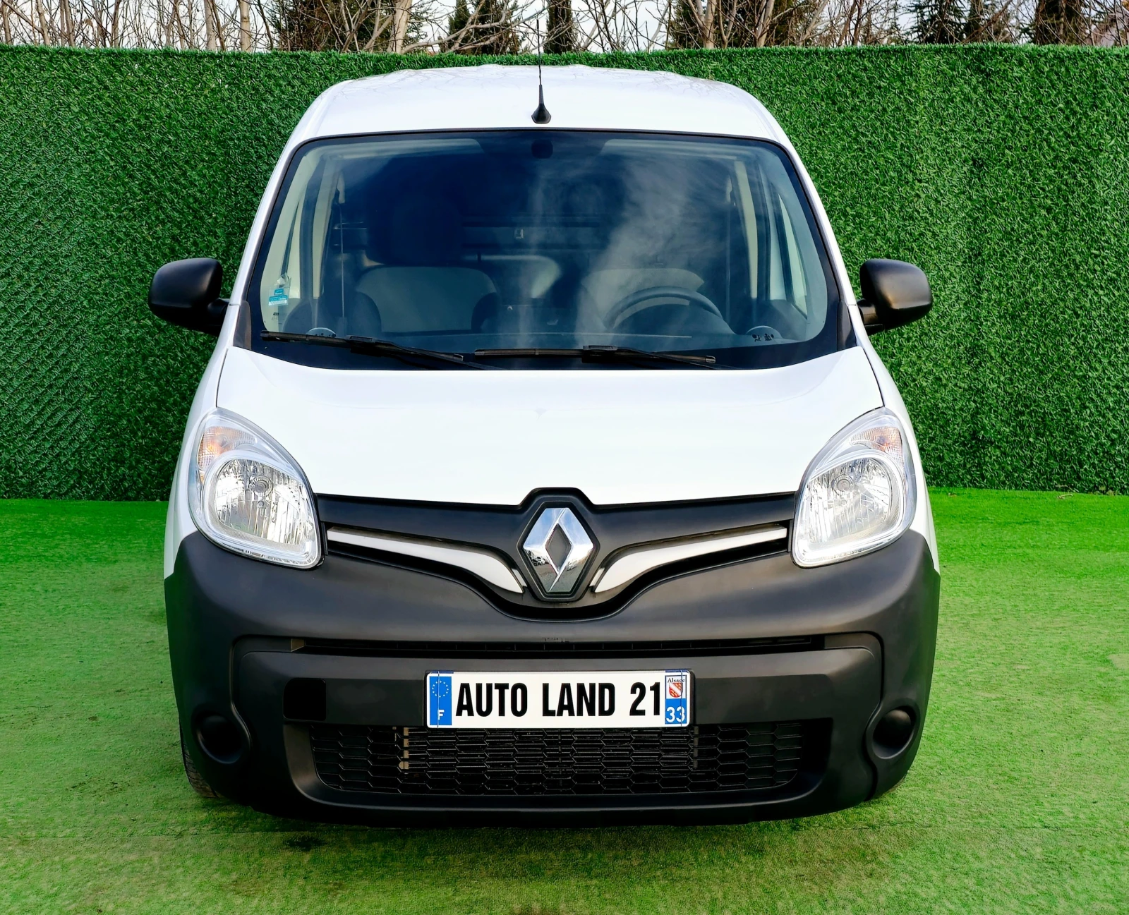 Renault Kangoo 1.5BlueDCI* 95кс* 2021г* 17000км*  - изображение 2