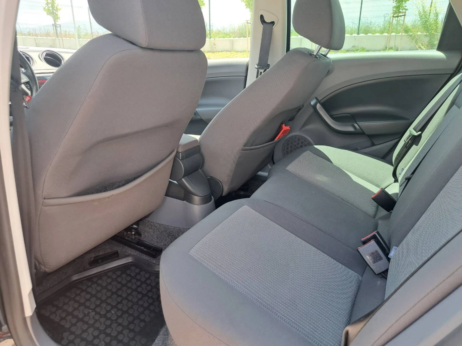 Seat Ibiza ST  - изображение 4