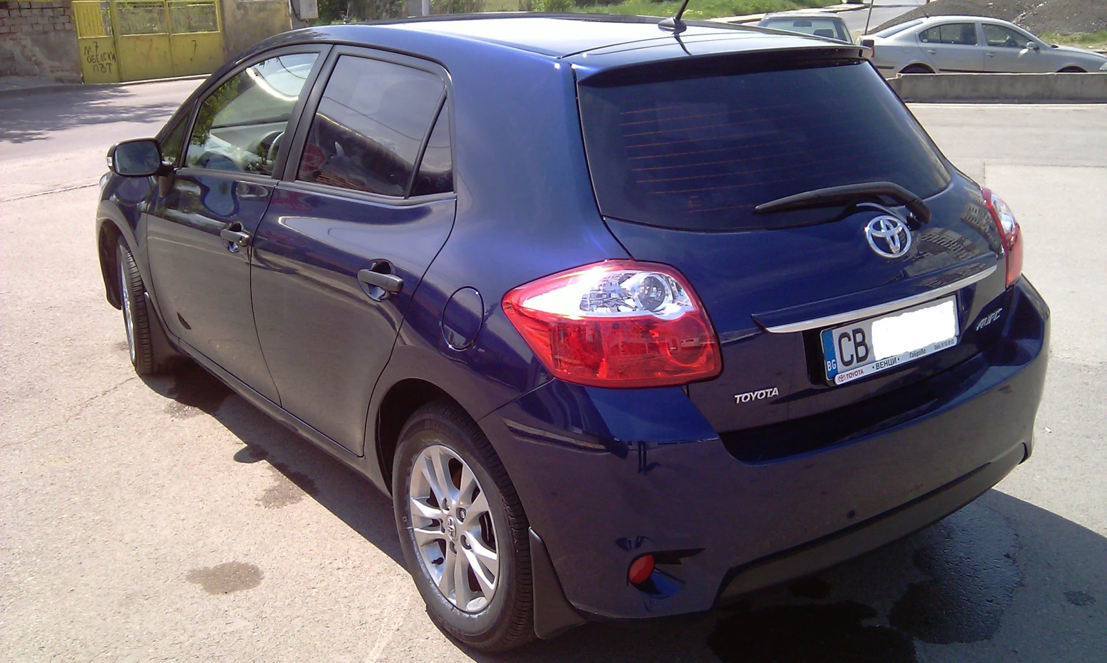 Toyota Auris  - изображение 3