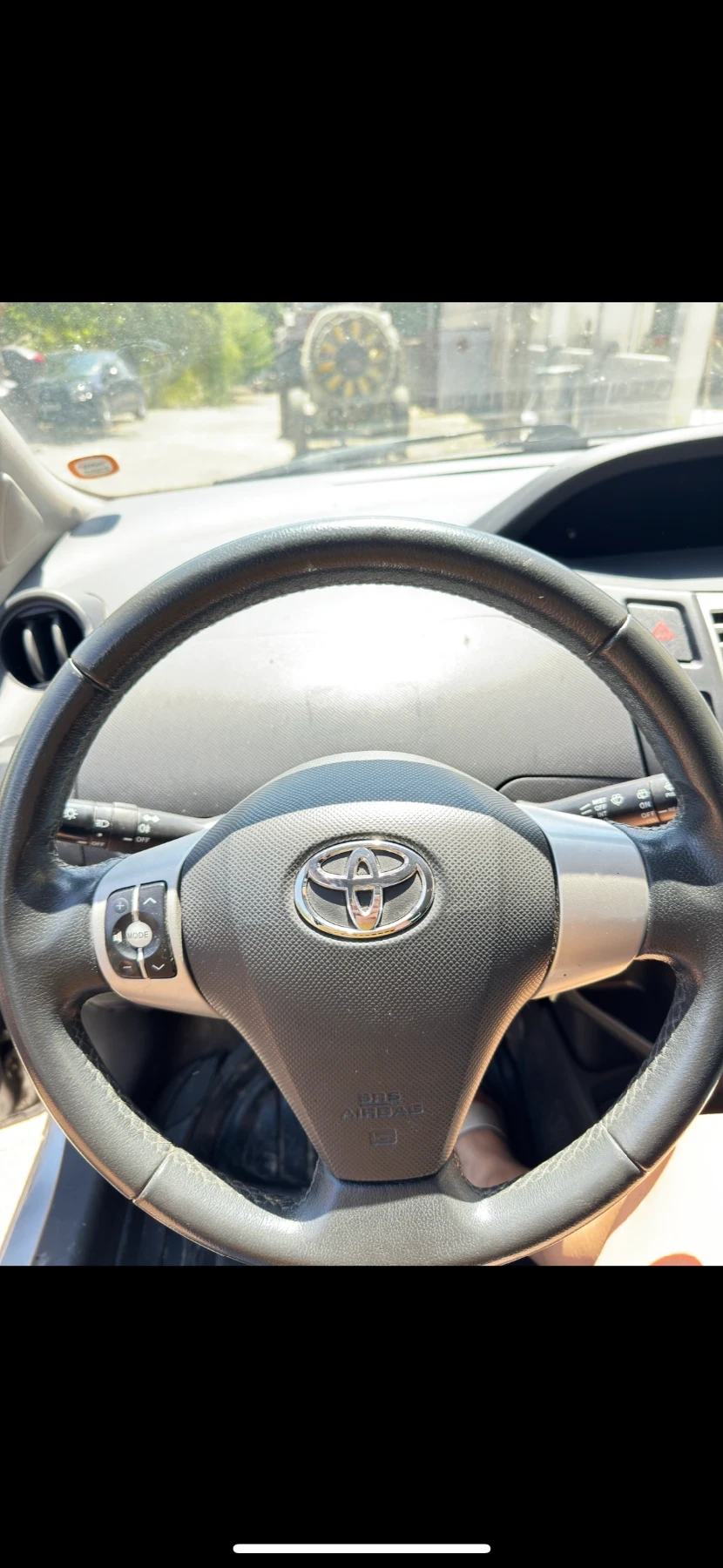 Toyota Yaris  - изображение 5