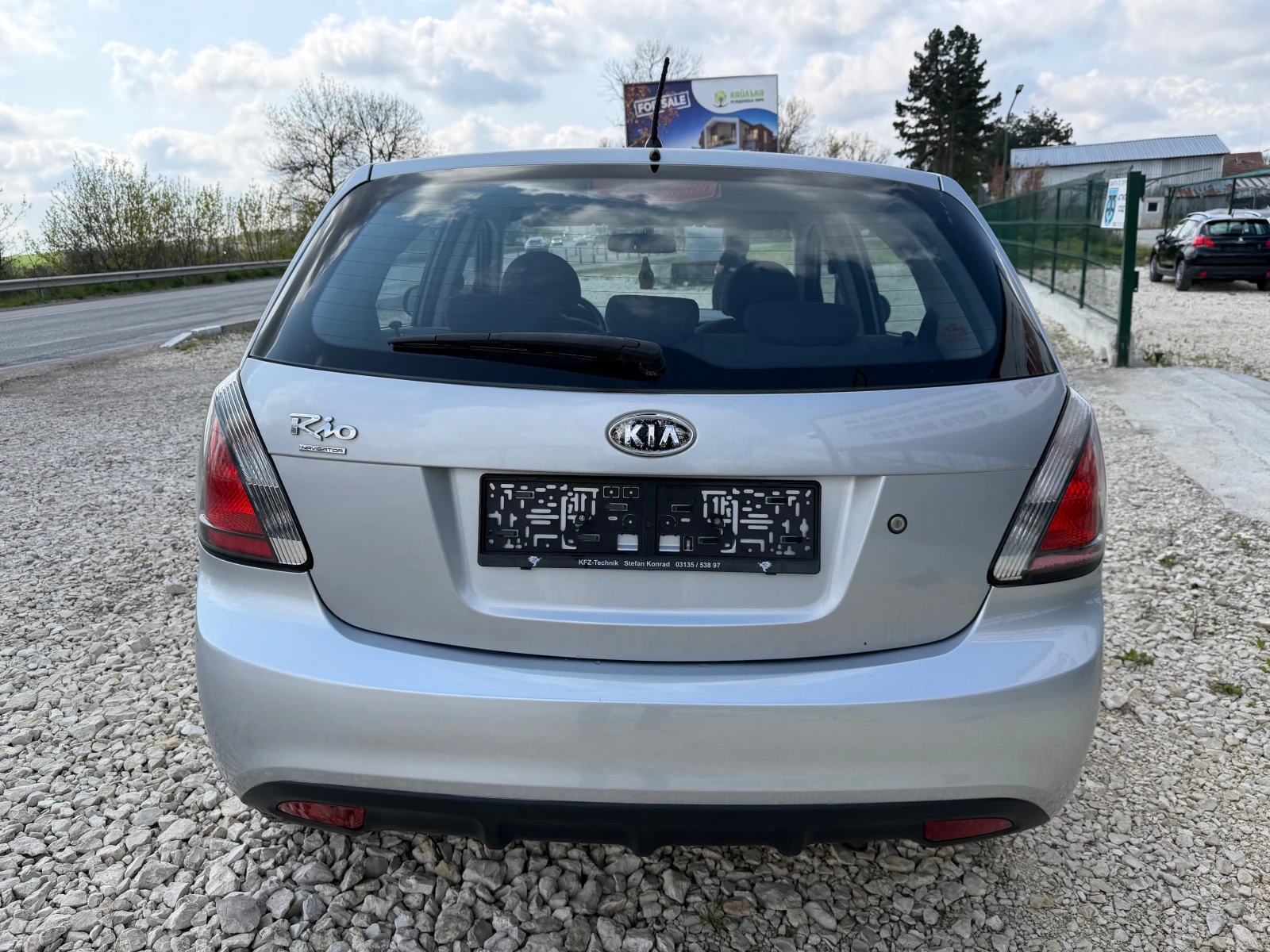Kia Rio 1.4i/75p.s-Facelift-Klima, снимка 6 - Автомобили и джипове - 52436143