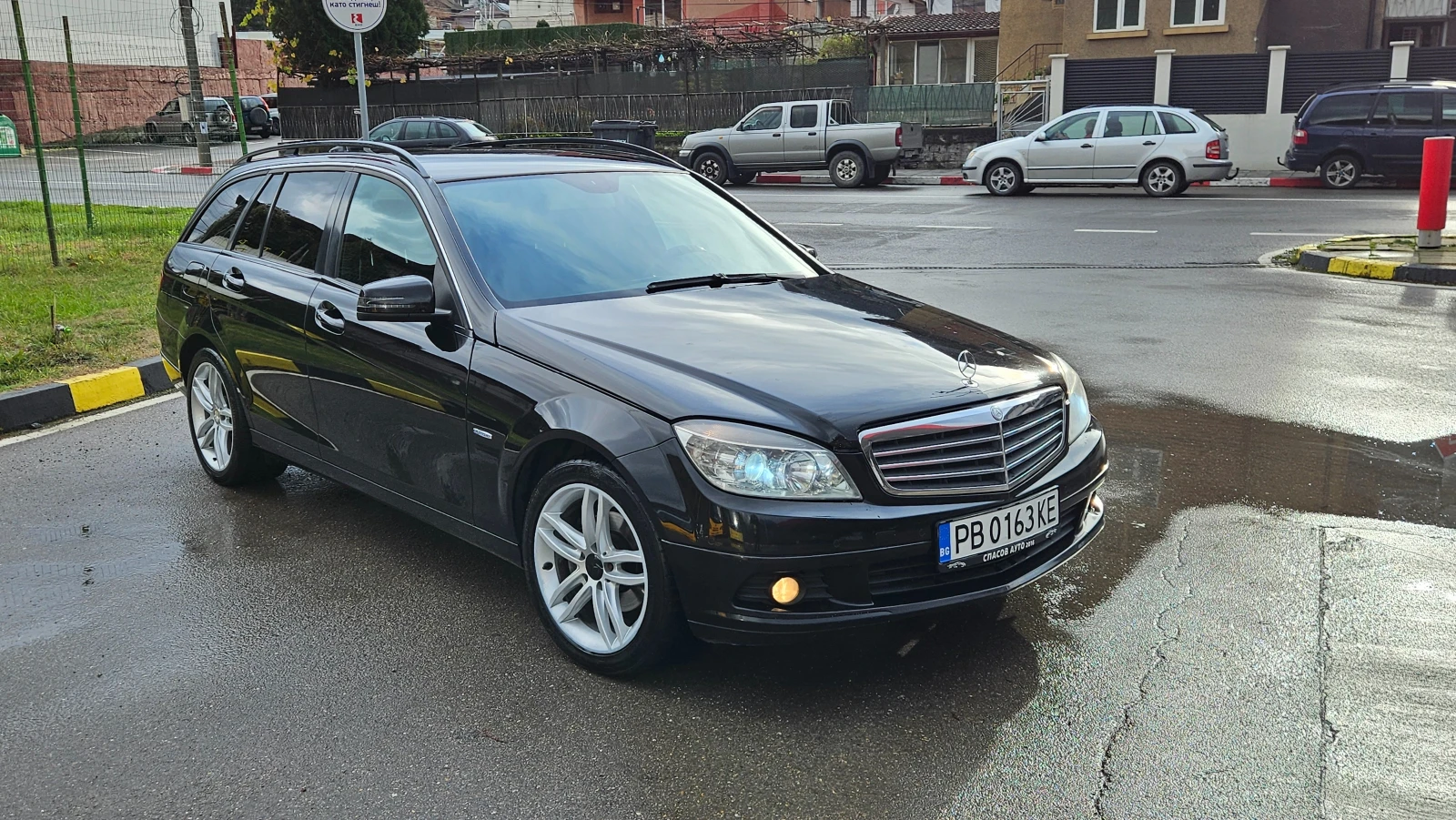 Mercedes-Benz C 180 BENZIN/AVTOMAT/NAVIGACIA - изображение 7