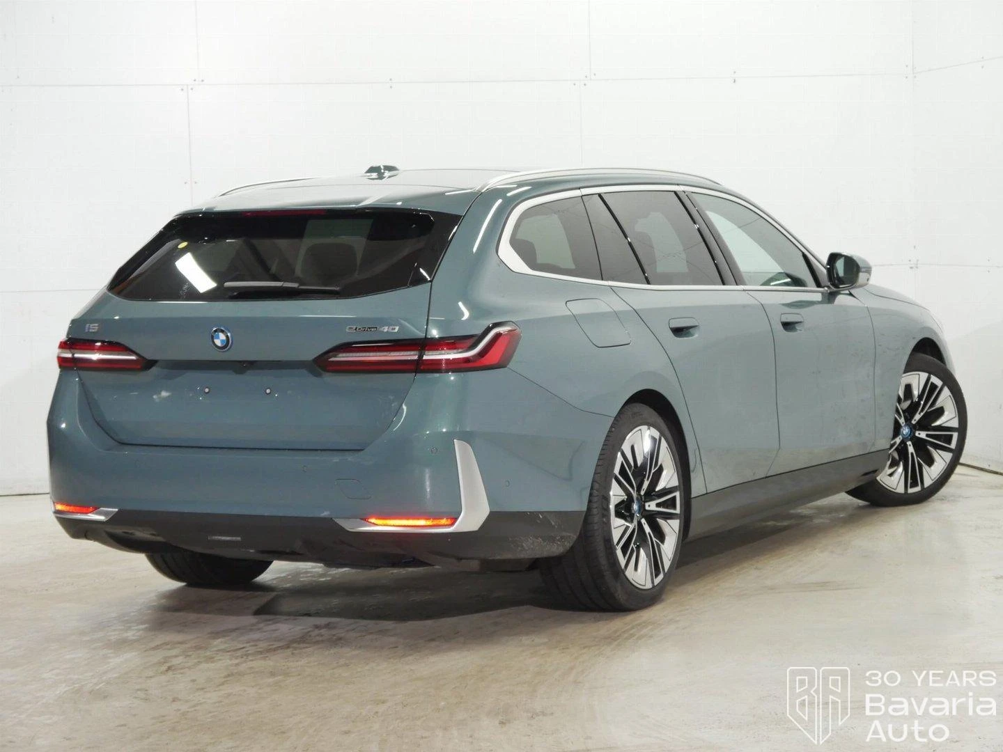 BMW i5 40 eDrive Touring | Mobile.bg � ����������� 3