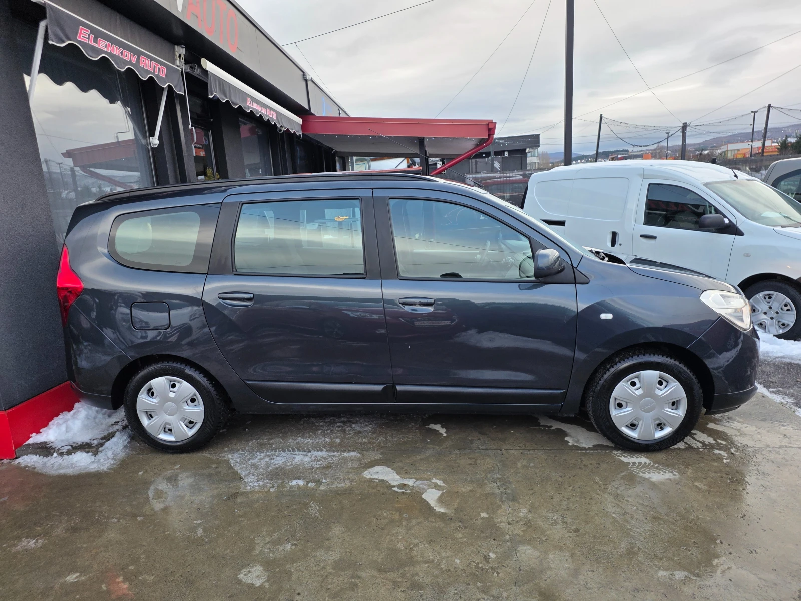 Dacia Lodgy 1.6i-82к.с EURO 5b-КЛИМАТИК-ШВЕЙЦАРИЯ - изображение 5