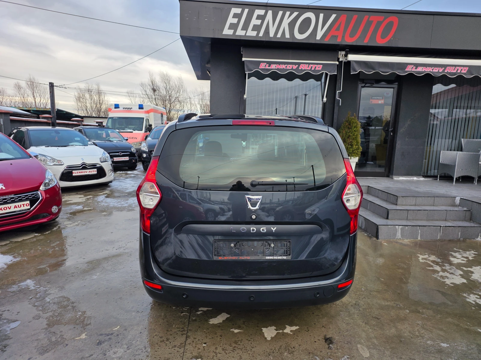 Dacia Lodgy 1.6i-82к.с EURO 5b-КЛИМАТИК-ШВЕЙЦАРИЯ - изображение 7