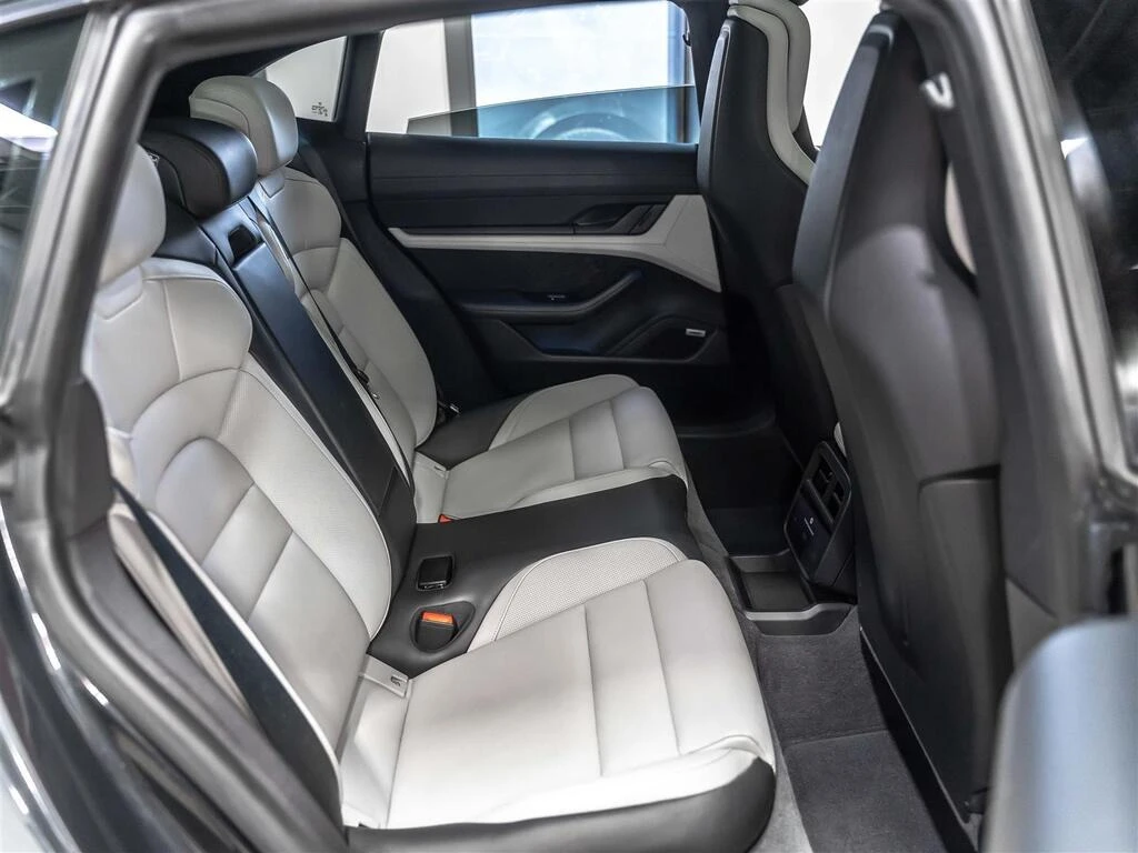 Porsche Taycan 4 CROSS TURISMO LOADED � ����������� & ���� ������ | Mobile.bg � ����������� 15