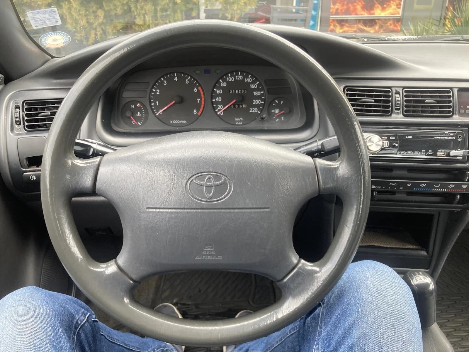 Toyota Corolla 1.3 Бензин, снимка 13 - Автомобили и джипове - 53717028